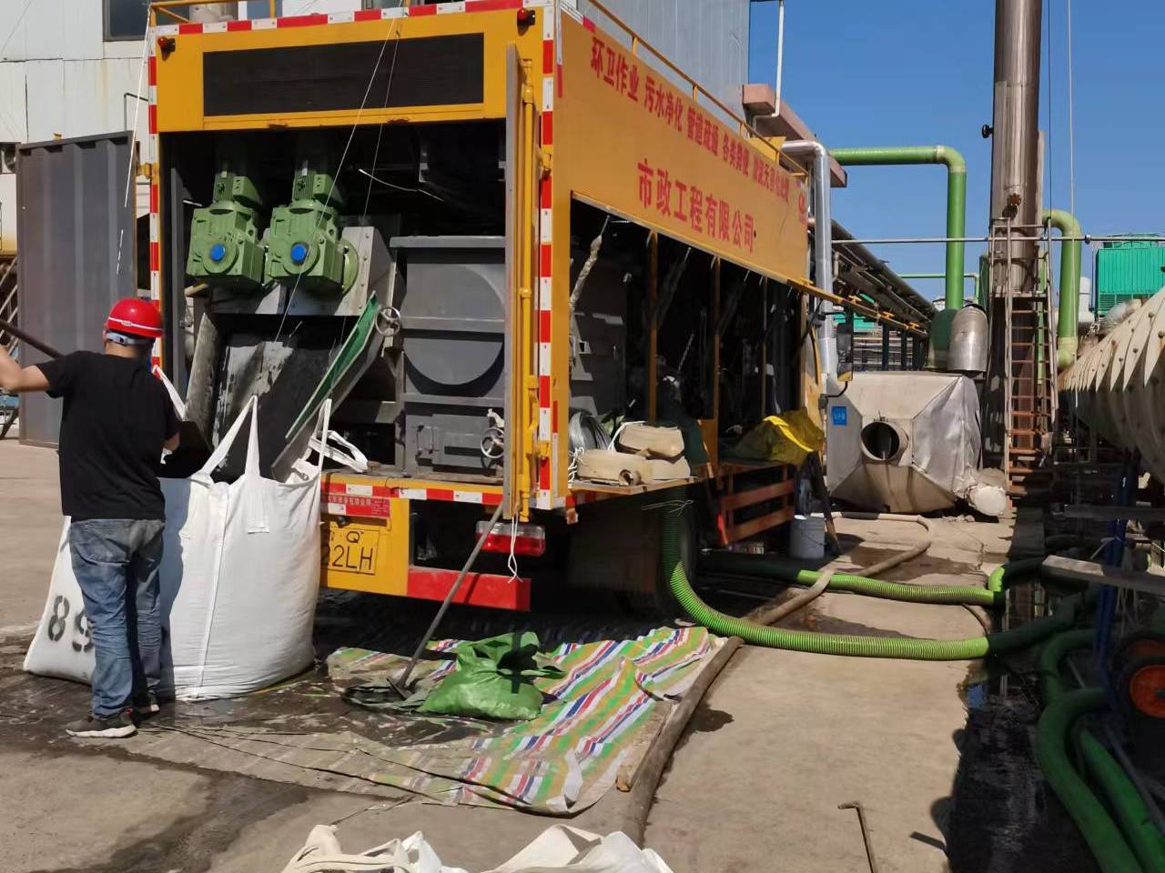 埇桥淤泥压干处理